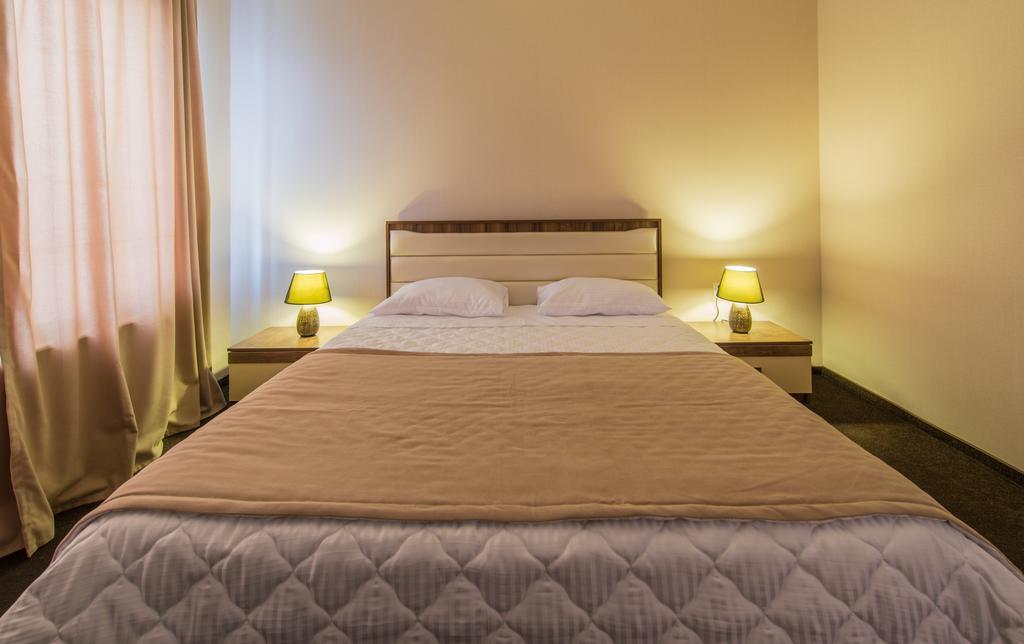 Terrace Hotel Баку Екстериор снимка