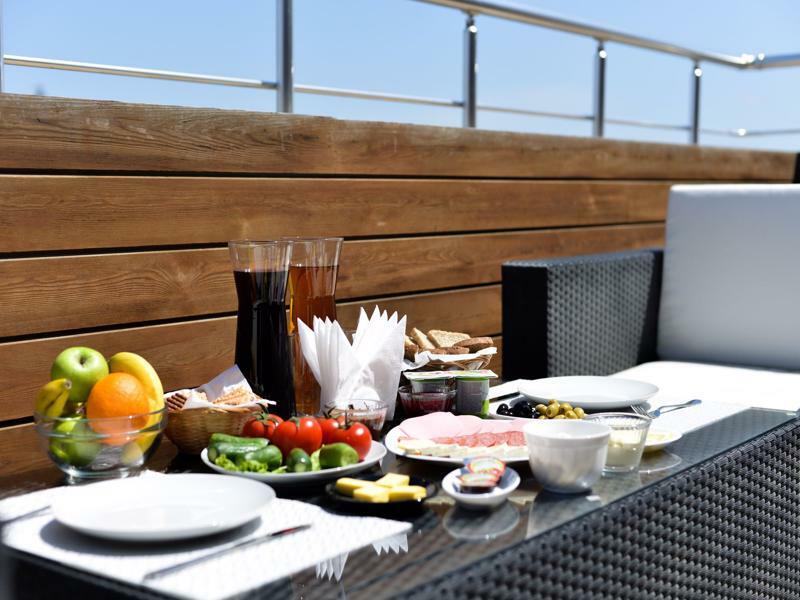 Terrace Hotel Баку Екстериор снимка